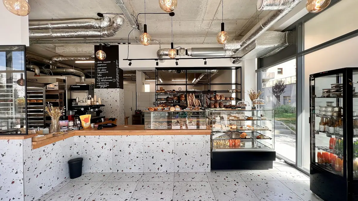 Clarkes the Bakers – bakery in Law, Carluke